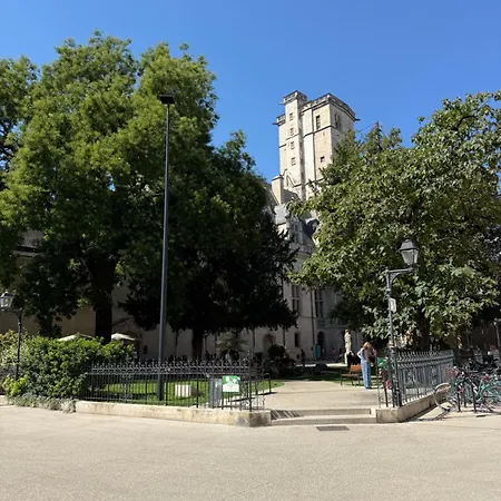 Linda - Historic Center Lägenhet Dijon