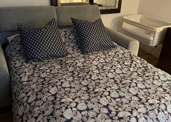 Linda - Historic Center * ディジョン